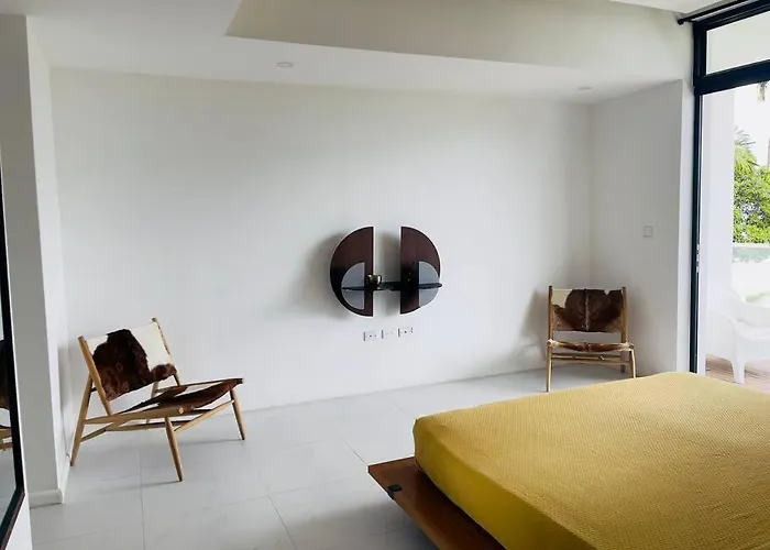 6ix - Modern And Airy @ Paradise Bay *