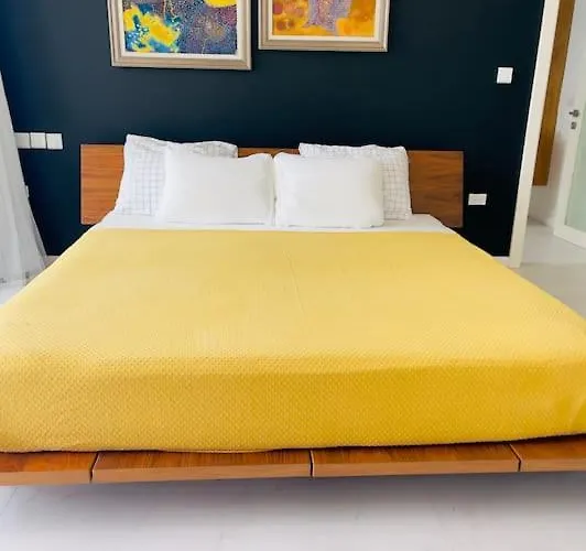 6ix - Modern And Airy @ Paradise Bay *