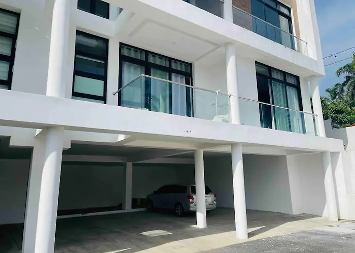 6ix - Modern And Airy @ Paradise Bay Apartment Montego Bay