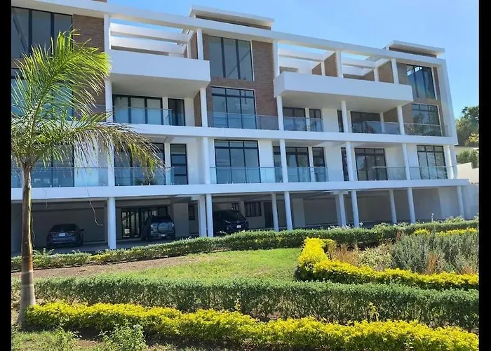 Apartment 6ix - Modern And Airy @ Paradise Bay